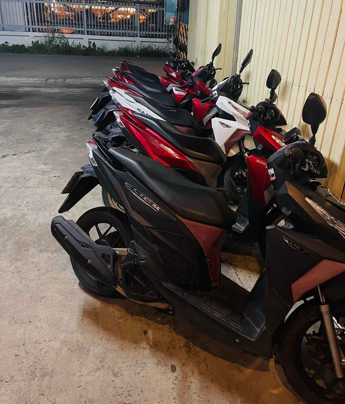 Motorbikes & Scooter Rental Phuket Airport Looking for motorbikes to